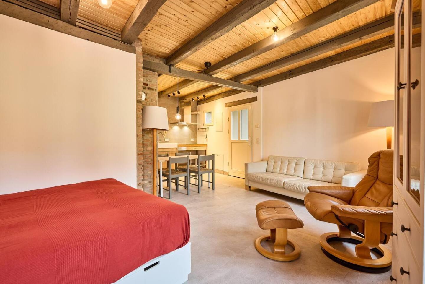 Rote Wohnung - Ferienwohnung Sulzbach an der Murr Luaran gambar